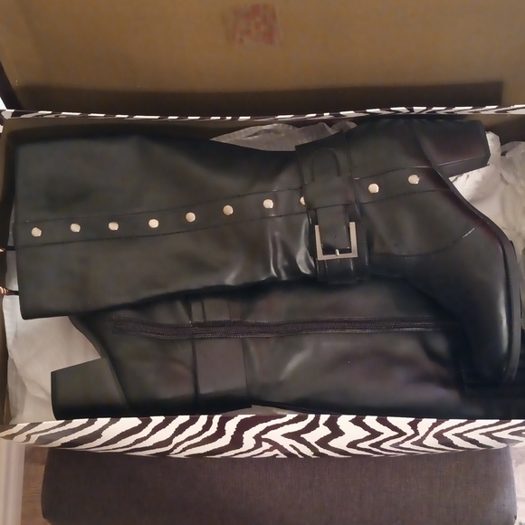 Black  knee high boots size 9.5 - Picture 6 of 7